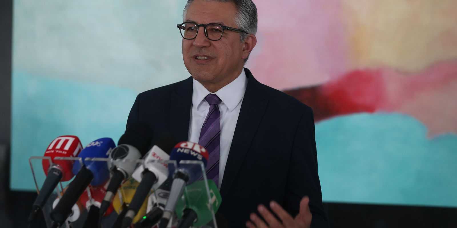 padilha-anuncia-forca-tarefa-para-acelerar-nomeacoes-no-governo