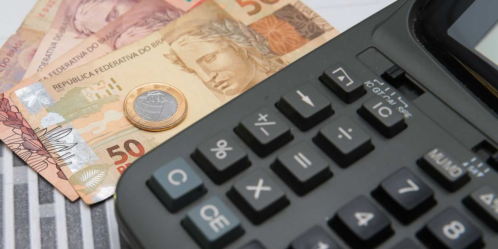 bancos-devem-oferecer-pacote-basico-de-servicos-ao-cliente