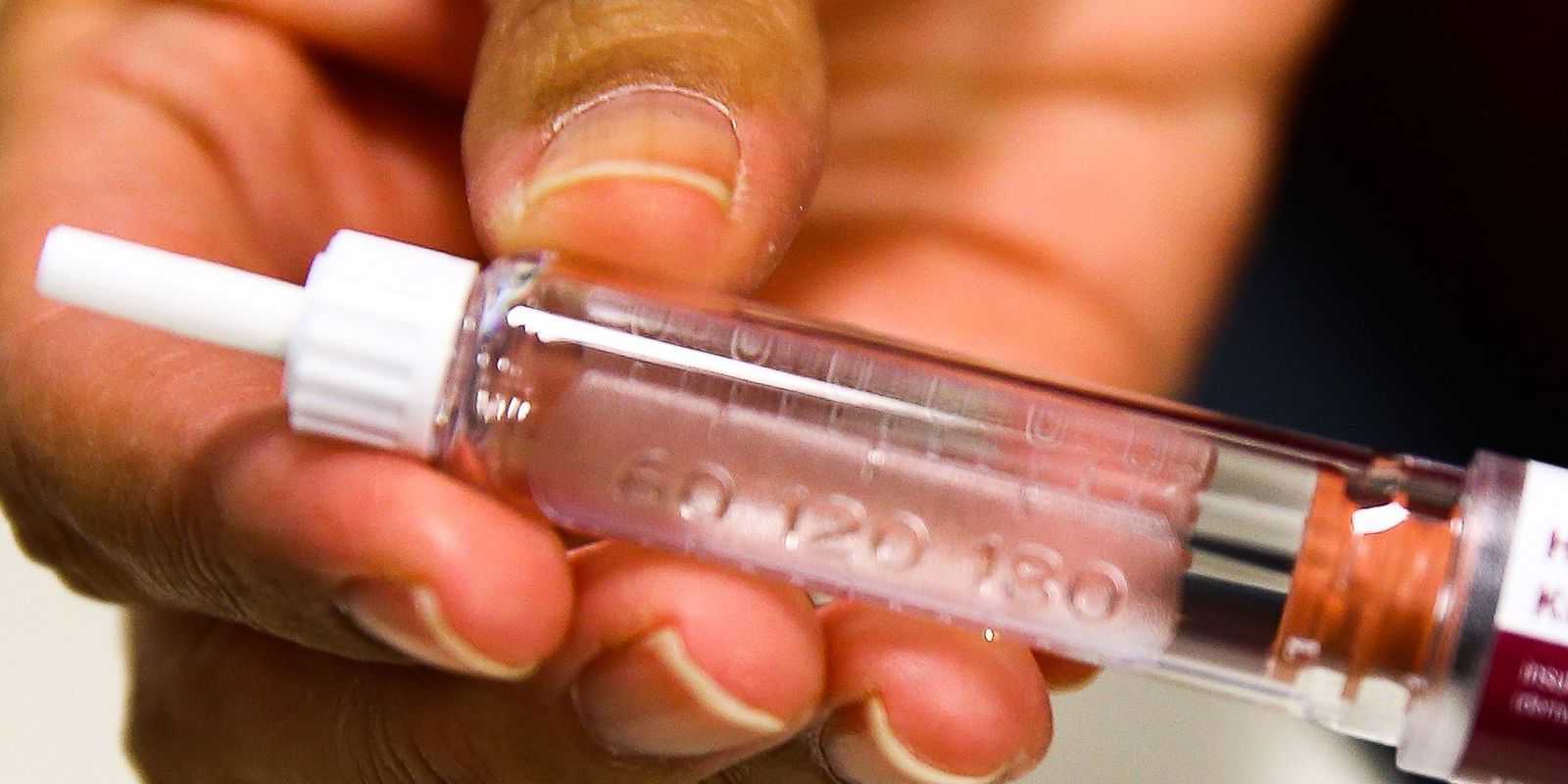 governo-antecipa-entrega-de-400-mil-doses-de-insulina-de-acao-rapida