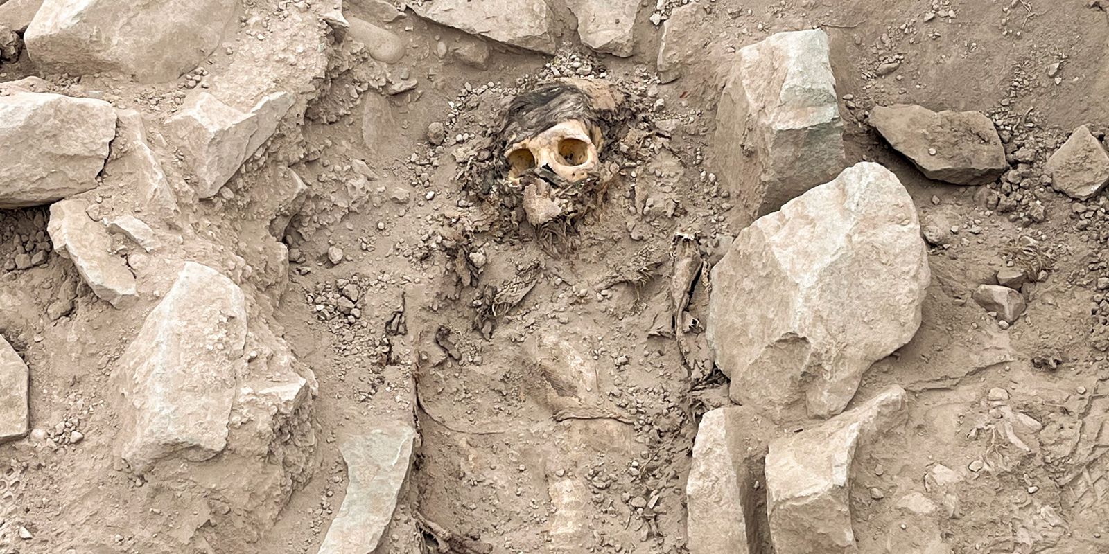 arqueologos-no-peru-encontram-mumia-de-3-mil-anos-em-lima