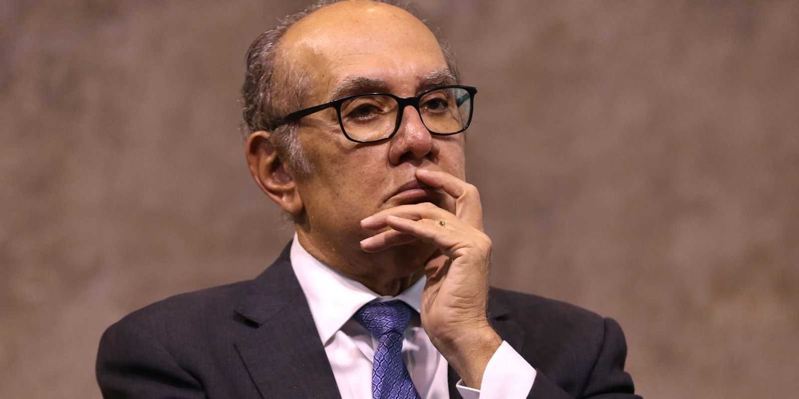 gilmar-mendes-suspende-investigacao-que-envolve-aliados-de-lira