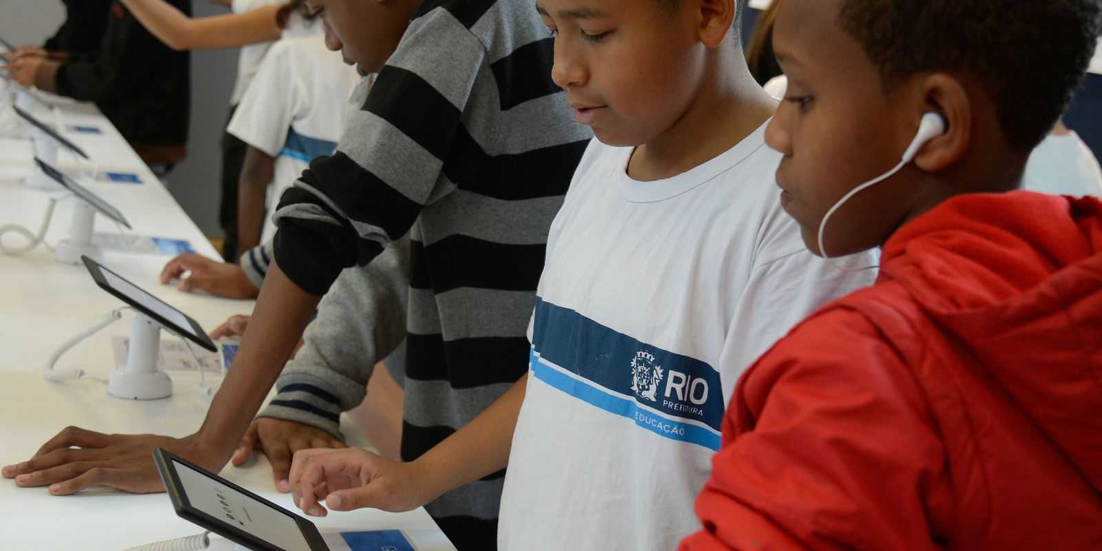 governo-vai-conectar-138,4-mil-escolas-ate-2026