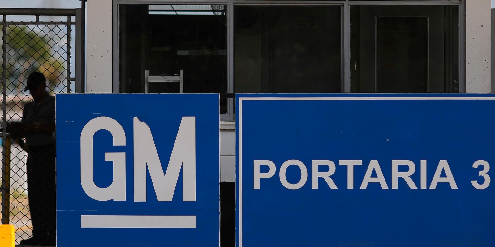 gm-alega-queda-nas-vendas-e-exportacoes-e-faz-demissoes
