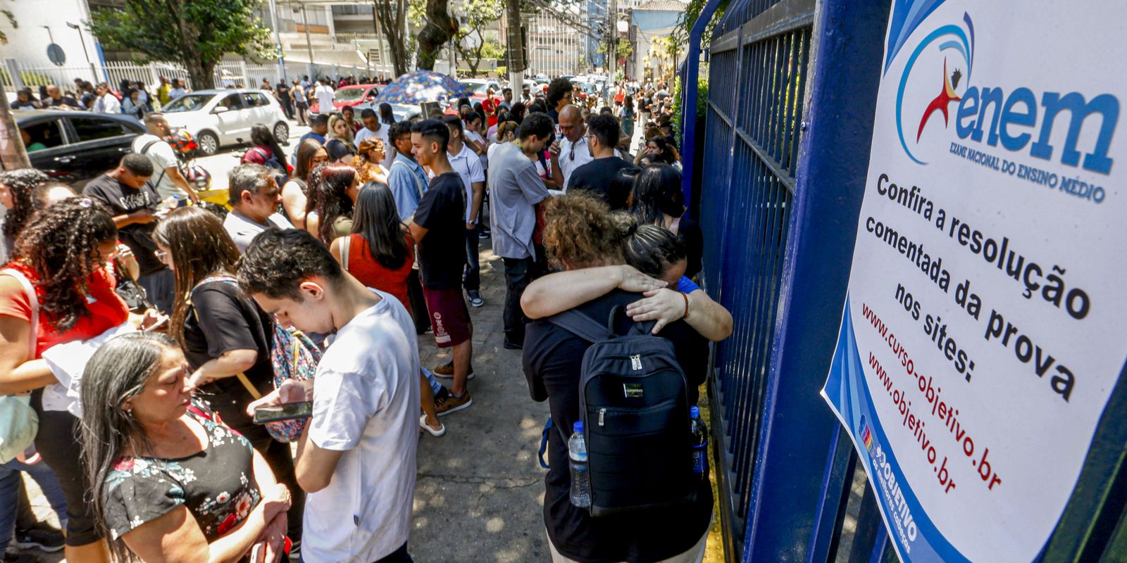 primeira-prova-do-enem-teve-mais-textos-e-nivel-de-dificuldade-medio