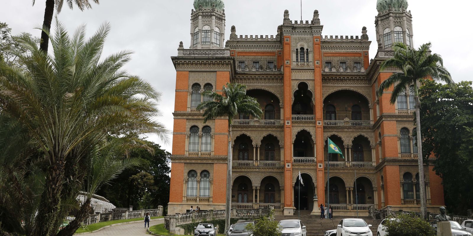 fiocruz-abre-portas-neste-sabado-para-vacinacao-e-troca-de-experiencia