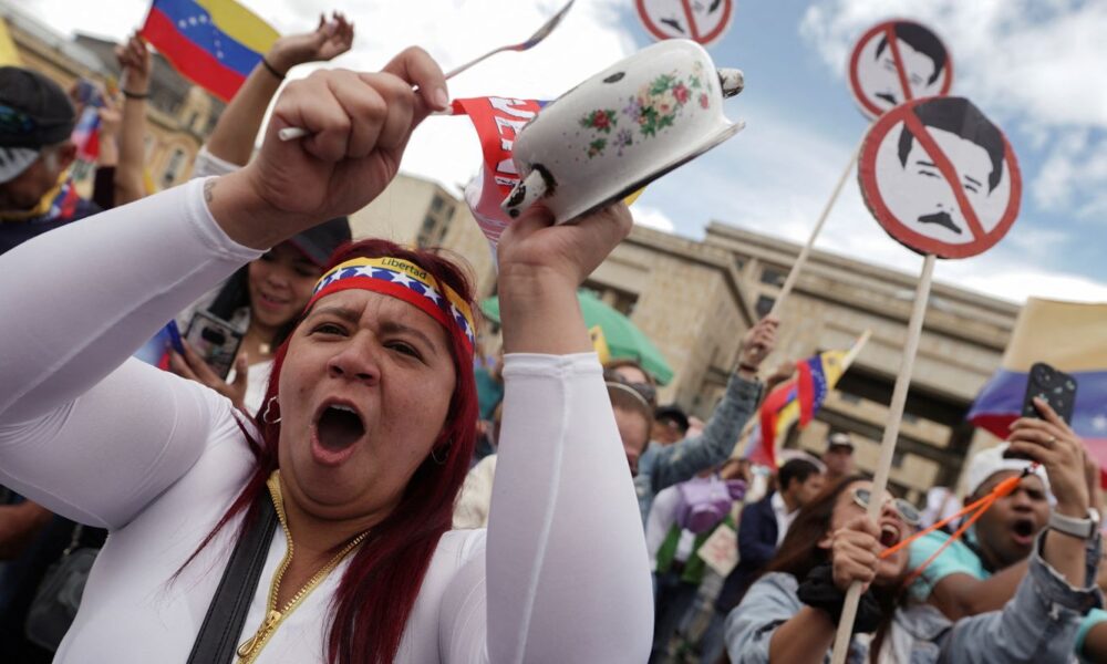 maduro-e-opositores-celebram-manifestacoes-de-rua-na-venezuela