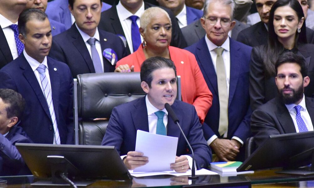 “o-povo-brasileiro-nao-quer-discordia,-quer-emprego”,-diz-hugo-motta