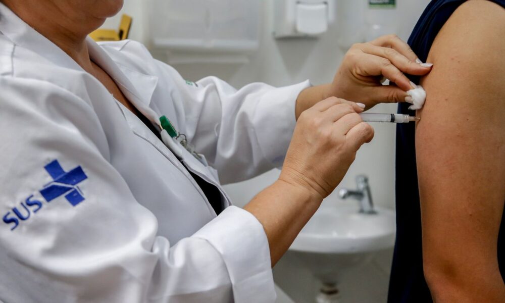 rio-amplia-para-18-anos-faixa-etaria-para-vacinacao-da-dengue