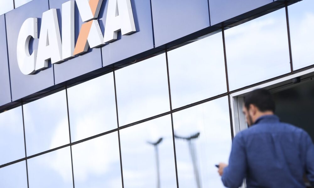 caixa-libera-abono-salarial-para-nascidos-em-fevereiro