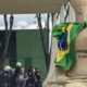 mulher-que-pichou-estatua-do-stf-deixa-prisao