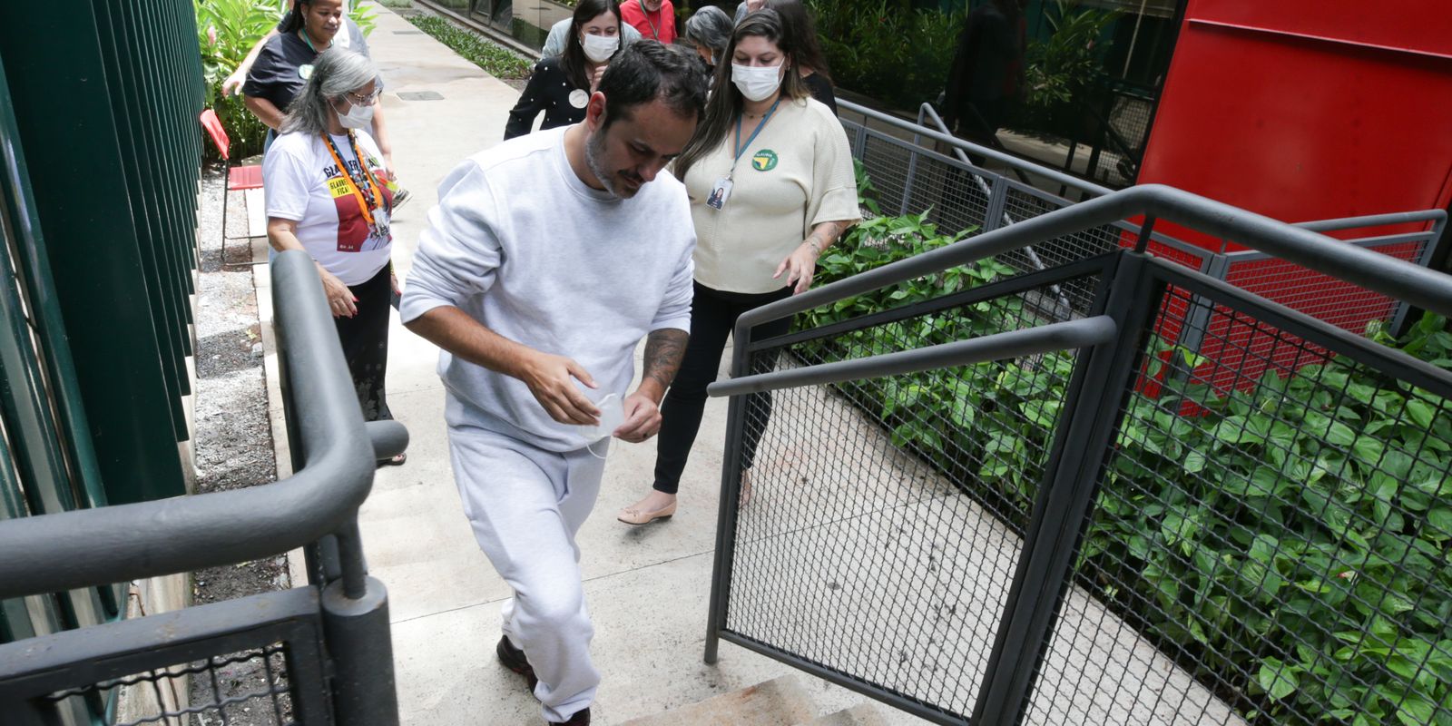 greve-de-fome-de-glauber-completa-8-dias-e-mobiliza-apoios