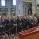 lula-presta-homenagem-ao-papa-francisco-em-velorio-no-vaticano