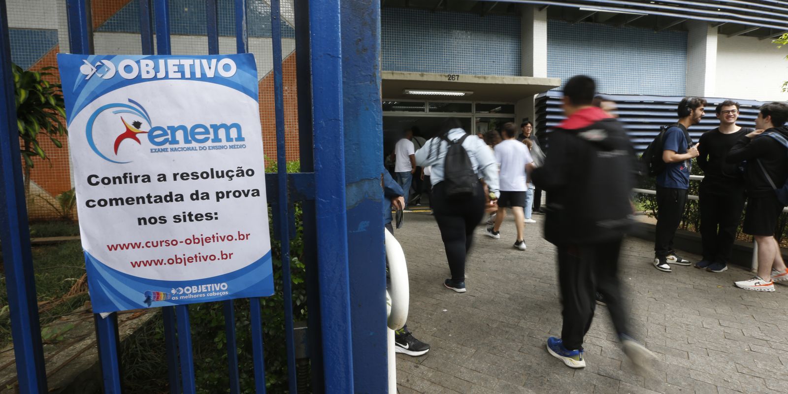 enem-2025:-saiba-como-pedir-isencao-de-taxa-de-inscricao