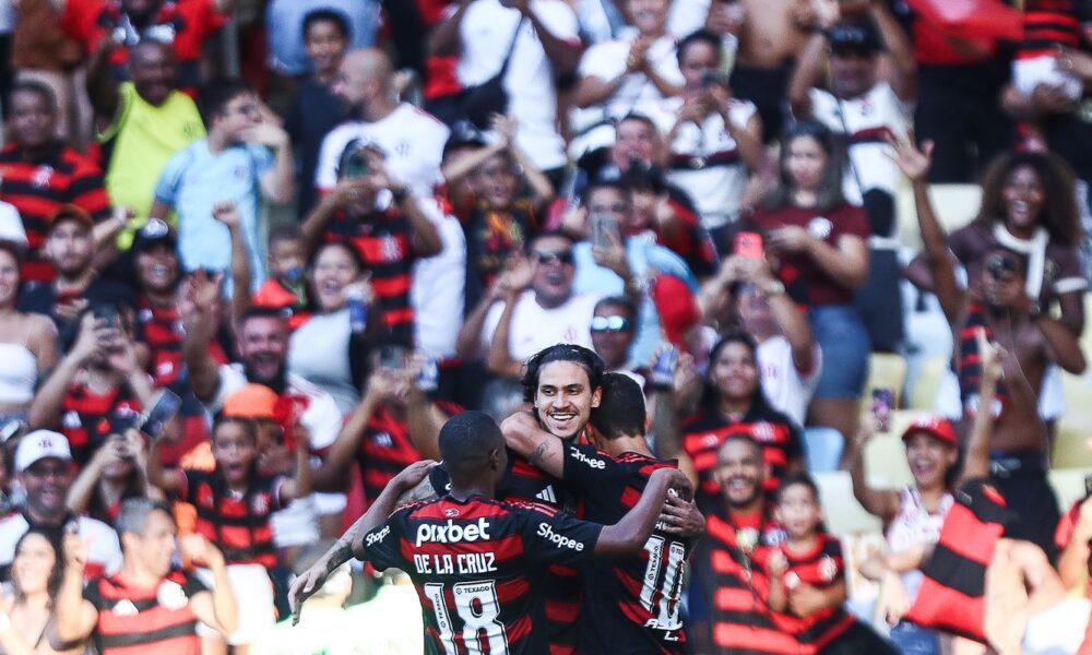 flamengo-sobra-e-goleia-o-corinthians-no-estadio-do-maracana
