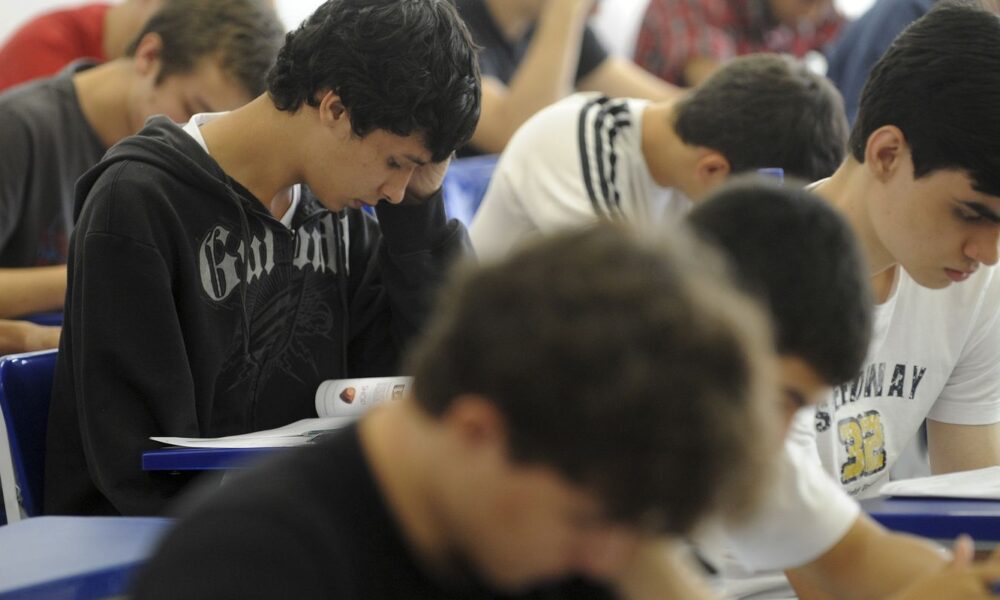 mec-divulga-lista-de-espera-das-vagas-remanescentes-do-fies