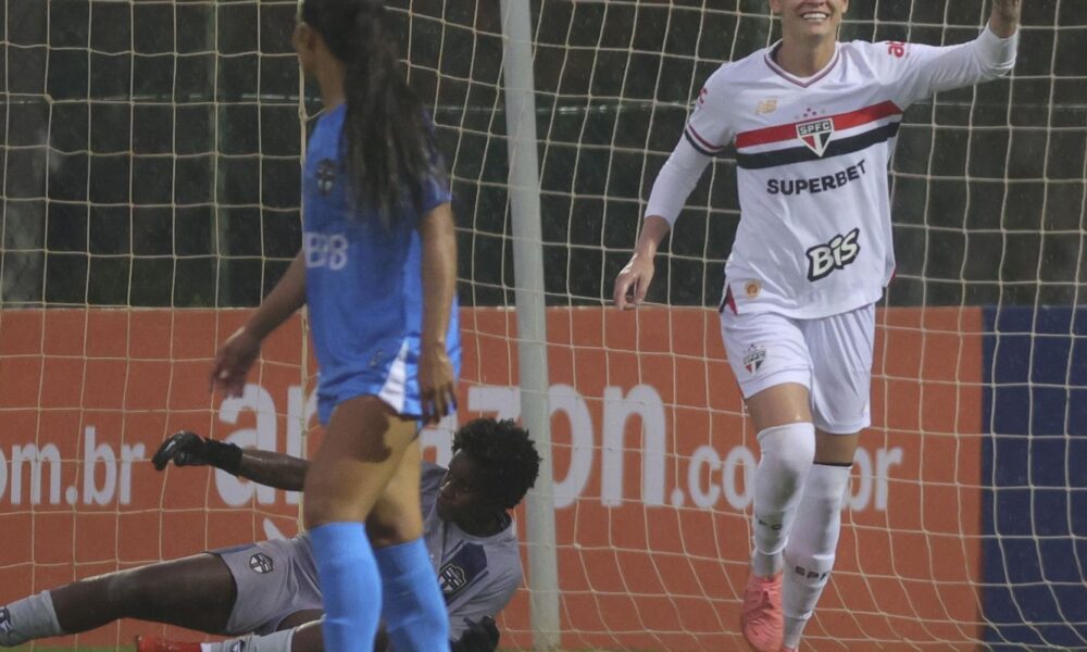 sao-paulo-goleia-para-assumir-3a-colocacao-do-brasileiro-feminino