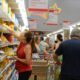 consumo-das-familias-mantem-se-em-alta-no-mes-de-abril